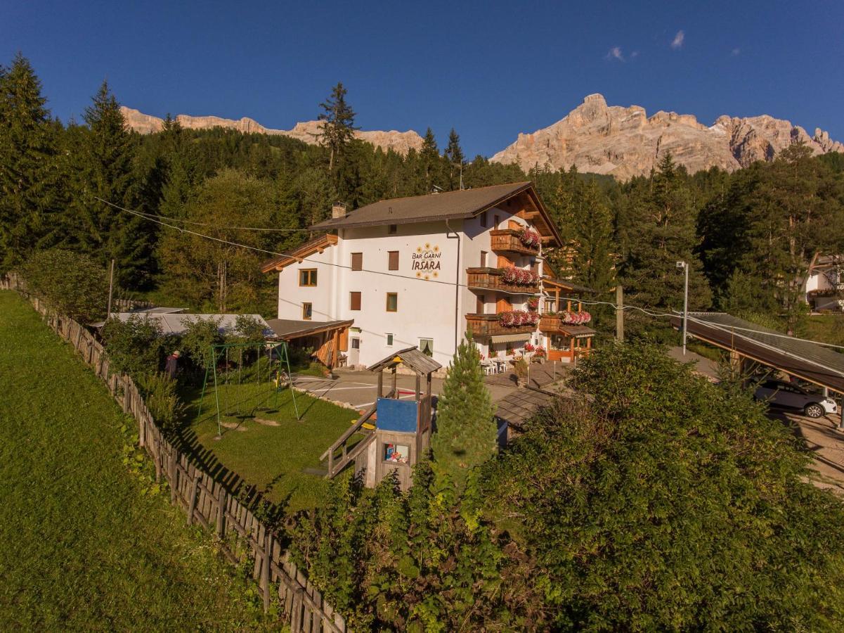 Hotel Garni Irsara St. Kassian Exterior foto